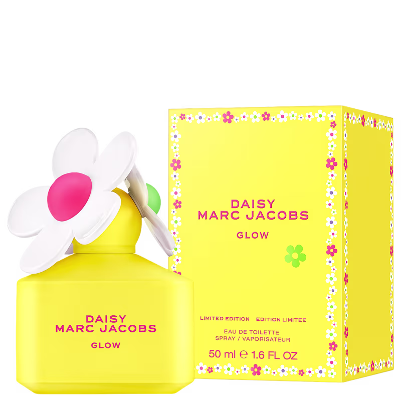 Frasco de perfume Daisy Marc Jacobs Glow, em embalagem amarela com flores estampadas, edição limitada, com 50 ml de eau de toilette.