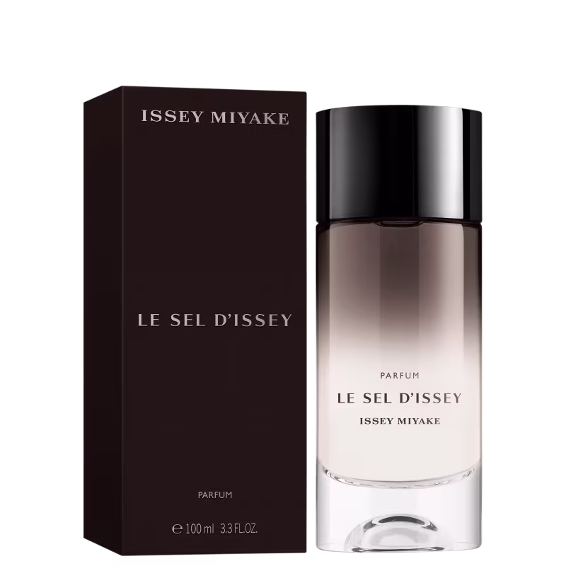 Frasco de item de perfumaria da marca Issey Miyake, com embalagem preta e branca, exibindo o nome "Le Sel d'Issey" em destaque.
