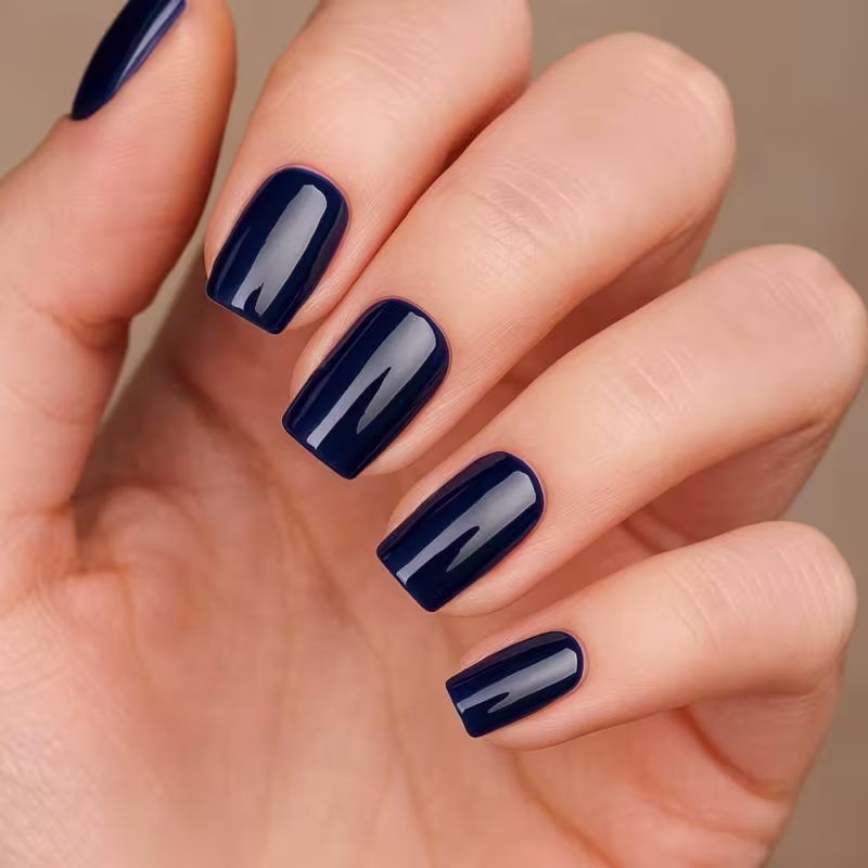 Kit Kiss New York: Unhas Postiças Quadrado Curto Baby Blue e Cola De Unhas 3g