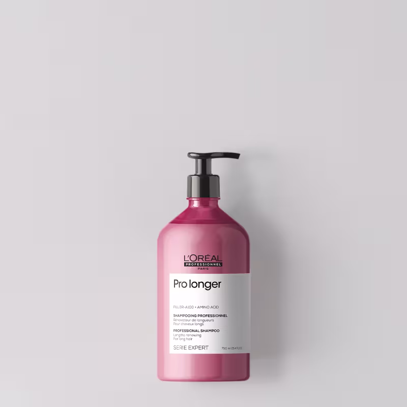 A imagem mostra o frasco do shampoo.