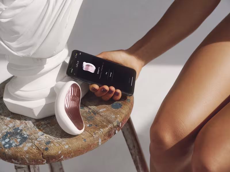 LELO SONA 3 Sugador de Clitóris Estimulador Sônico com App Recarregável - Crean