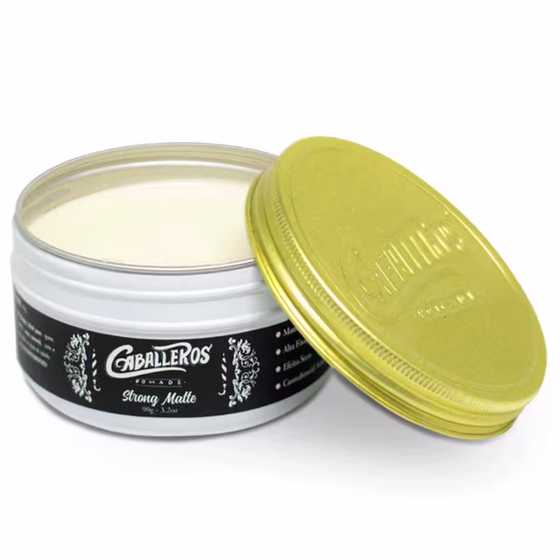 Pomada Modeladora Caballeros Strong Matte. Volumetria de 90g.