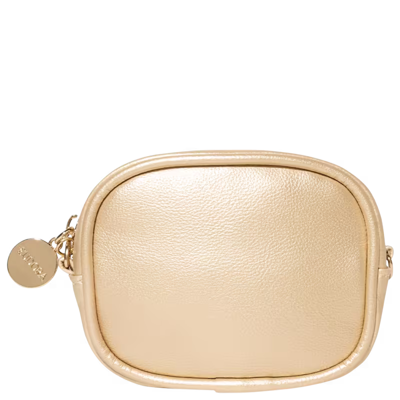 Bolsa dourada com zíper e pingente da marca Niina Secrets, com design elegante e compacto, ideal para armazenar e transportar itens de beleza e acessórios.