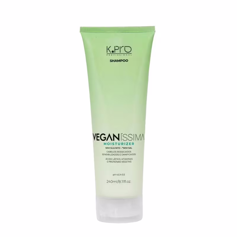 Frasco de shampoo da marca K.Pro, na cor verde clara, com rótulo destacando o nome "Veganissima Moisturizer" e informações sobre ser sem sulfato e sal, indicado para cabelos ressecados e danificados.