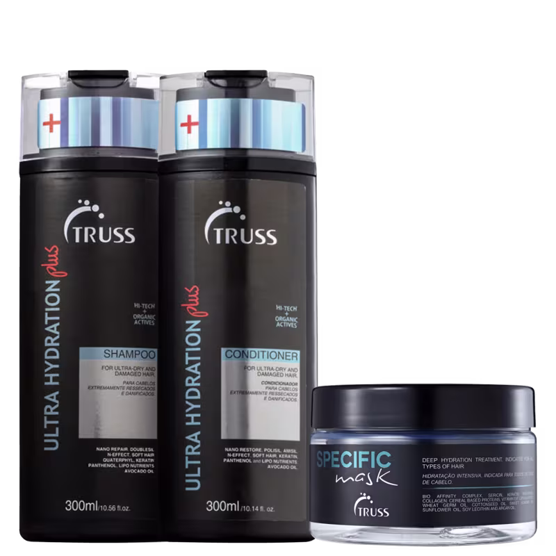 A imagem mostra três produtos para tratamento capilar da marca Truss. São dois frascos de Shampoo e Condicionador "Hydration Plus". Também há um pote de máscara capilar "Specific Mask", que é um tratamento de hidratação para todos os tipos de cabelo.