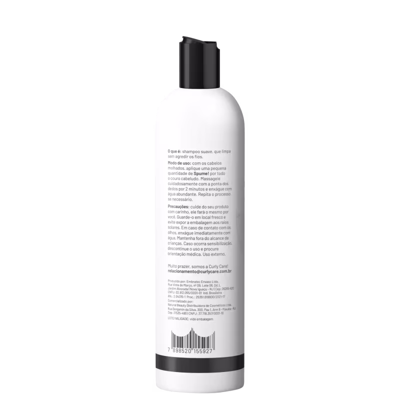 Shampoo suave em embalagem plástica branca e preta. A embalagem tem um rótulo em português com instruções de uso, precauções, ingredientes e informações do fabricante. O frasco é cilíndrico com tampa preta.