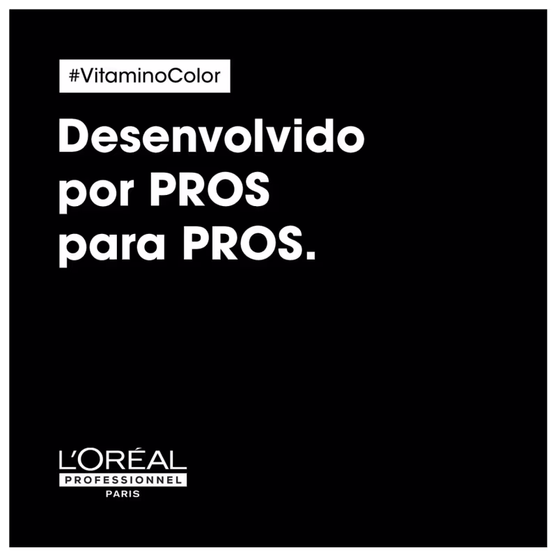 O texto em letras grandes e brancas sobre fundo preto anuncia "Desenvolvido por PROS para PROS", indicando que é destinado a profissionais da área de beleza.