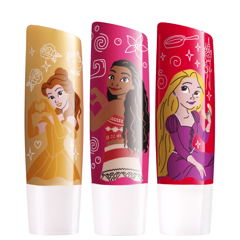Hidratantes Labiais NIVEA da linha Disney Princesa, com a ilustração da Moana, Rapunzel e Bela
