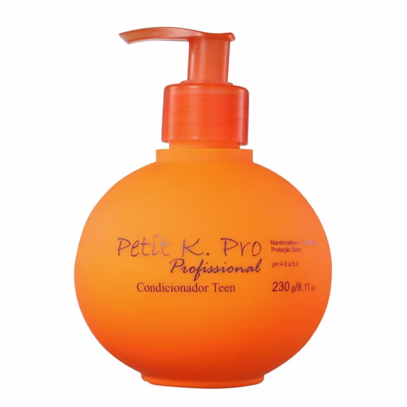 Frasco laranja com bomba dosadora contendo condicionador para cabelos de adolescentes da marca Petit K. Pro Professional, com pH entre 4.0 e 5.0 e proteção solar.