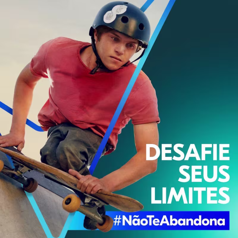 Kit com 12 Desodorantes Antitranspirantes Aerosol Masculino Rexona V8 72 horas 250ml