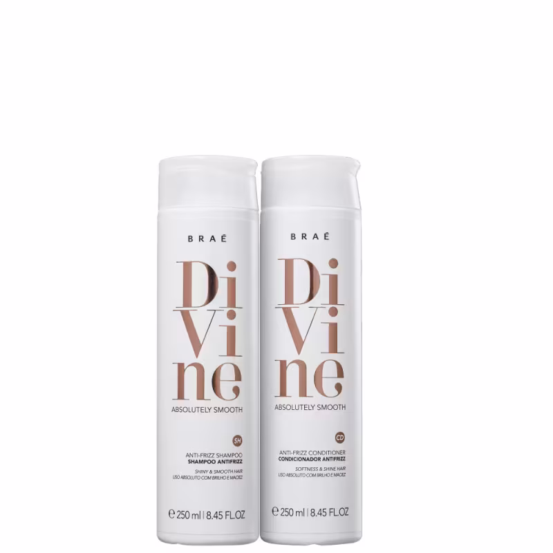 Dois frascos de shampoo e condicionador da linha Divine da marca Brae. Os frascos cilíndricos são brancos e apresentam o logotipo e nome da linha "Divine" em letras marrons e douradas.