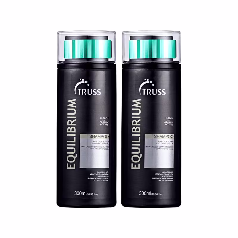 A imagem apresenta dois frascos de shampoo, todos com embalagens plásticas pretas de 300ml. Os frascos tem o nome da linha "Equilibrium" e o logo da Truss.