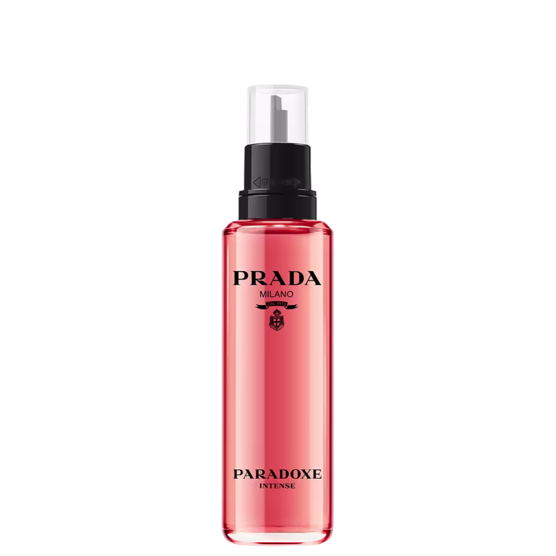 Frasco de perfume Prada Paradoxe Intense, com design preto e vermelho, contendo texto "PRADA MILANO" e "PARADOXE INTENSE" na embalagem.