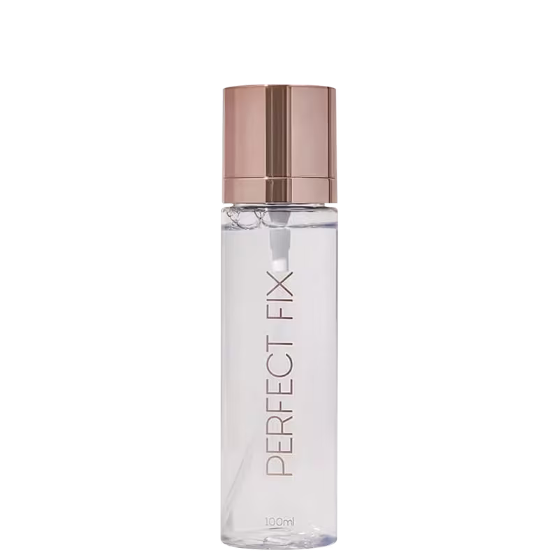 A imagem mostra o frasco do fixador de maquiagem dessa vez com a tampa no lugar.