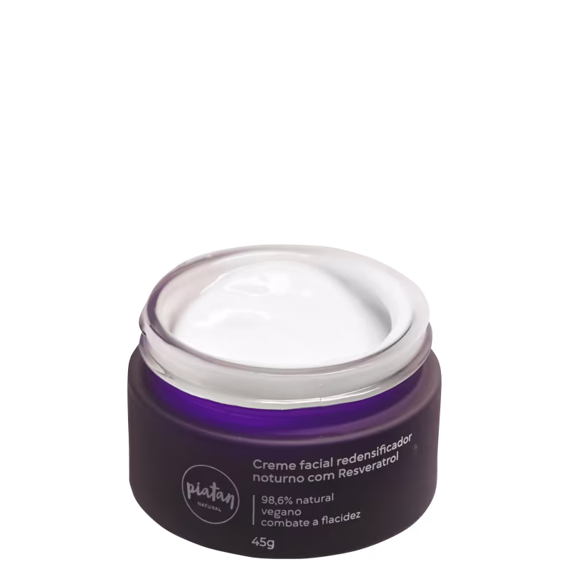 A imagem mostra o produto aberto, permitindo ver a textura branca cremosa do creme.