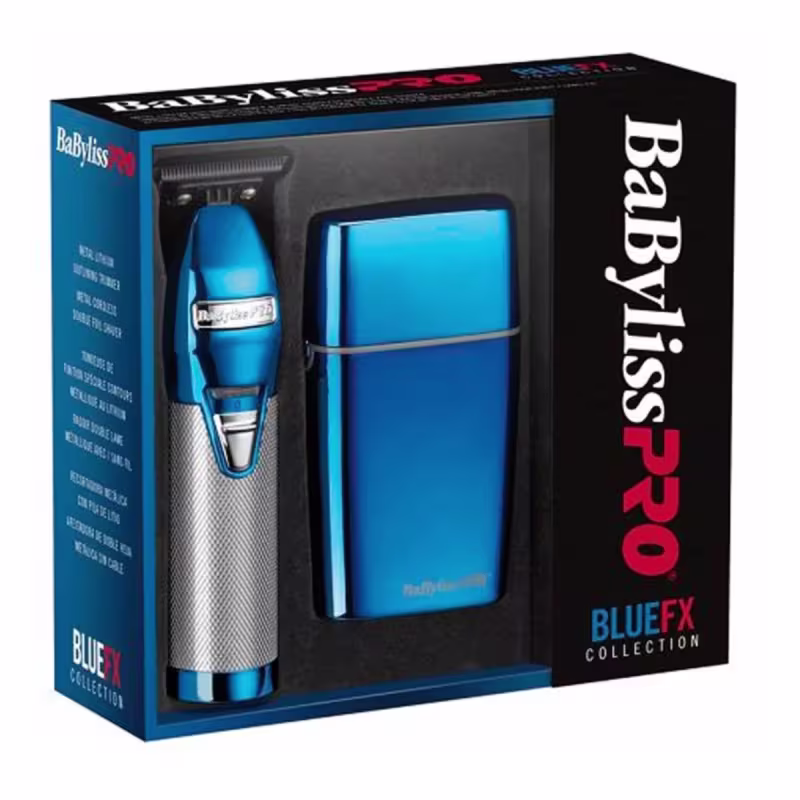 É um conjunto de produtos de beleza BaByliss Pro da linha BlueFX Collection. A embalagem principal é uma caixa preta com detalhes em azul e vermelho, exibindo o nome BaByliss Pro em letras grandes. Dentro da caixa, há uma máquina de acabamento e barbeador