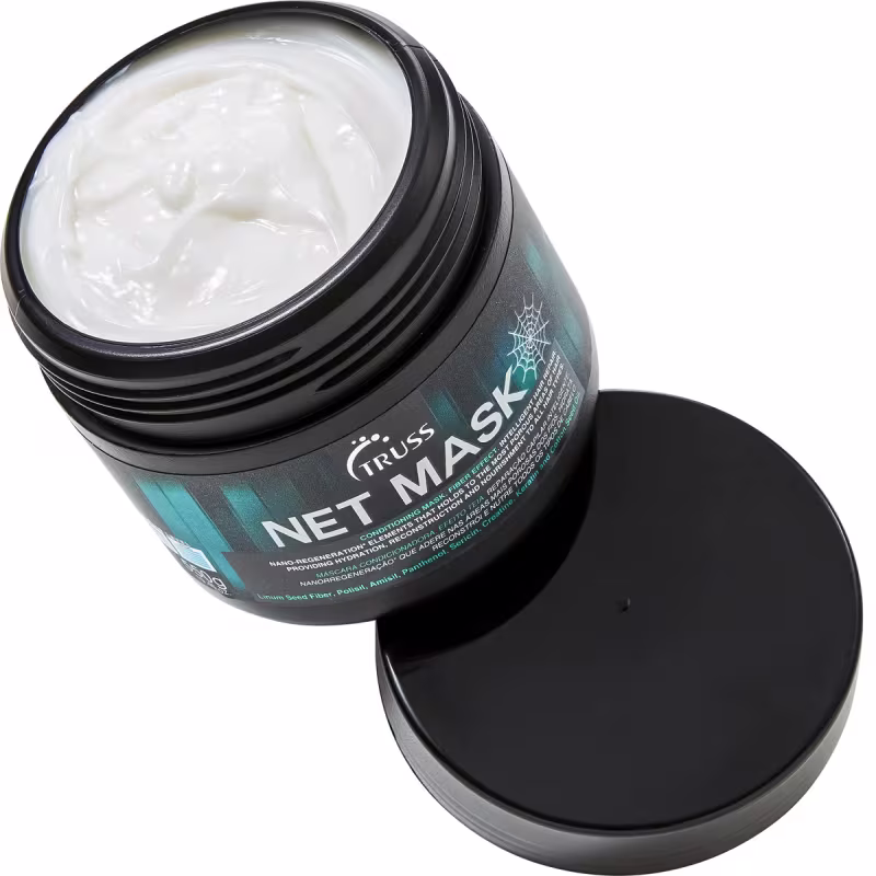 A imagem mostra uma máscara capilar, da marca Truss, chamada net mask, com a tampa aberta.