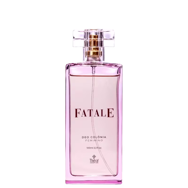 Perfume feminino em frasco retangular de vidro transparente com líquido na cor rosa claro. Na parte frontal, está impresso o nome "FATALE" em letras marrons. Abaixo, lê-se DEO COLÔNIA FEMININO e 100ml . No fundo do frasco, está o logotipo da marca Thera.