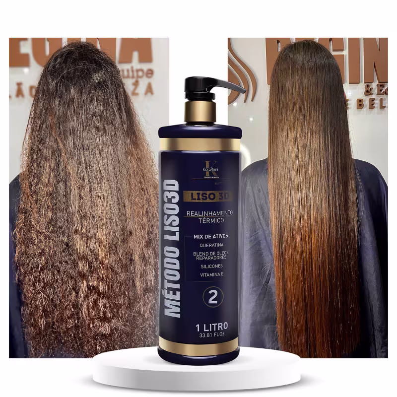 O produto apresentado é um realinhamento térmico para cabelos da linha Método Liso 3D da marca Kerastase. É um frasco plástico azul marinho com detalhes dourados, contendo 1 litro do produto.