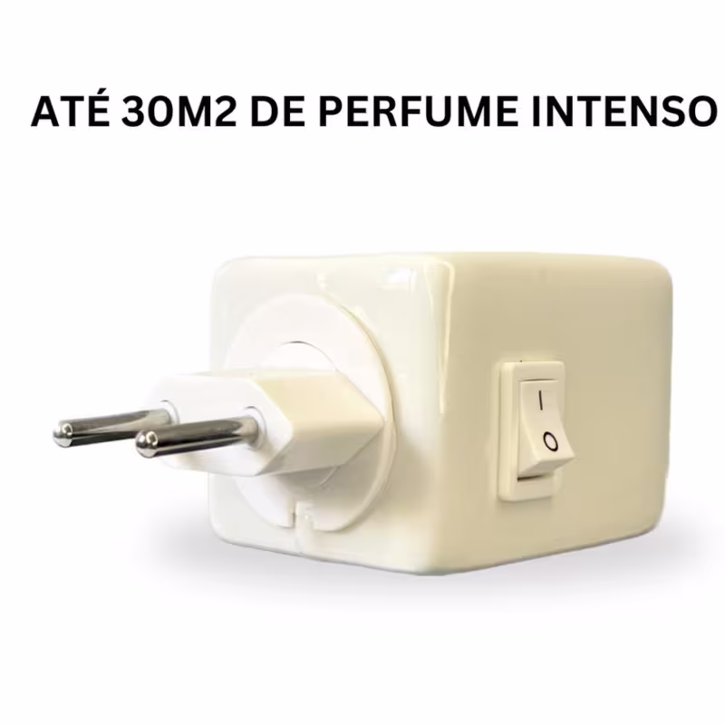 Difusor de aromas elétrico de porcelena branca. Tem formato de um cubo, com dois pinos e um interruptor LIGA/DESLIG. Texto "ATÉ 30M2 DE PERFUME INTENSO" está impresso em letras maiúsculas pretas na parte superior da imagem.