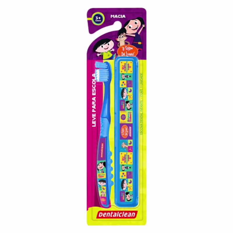 Escova de dente infantil Dentalclean e estojo na cor azul. Embalagem com ilustrações coloridas de personagens infantis do "O Show da Luna!". Cores vibrantes rosa, roxa e verde complementam o design.