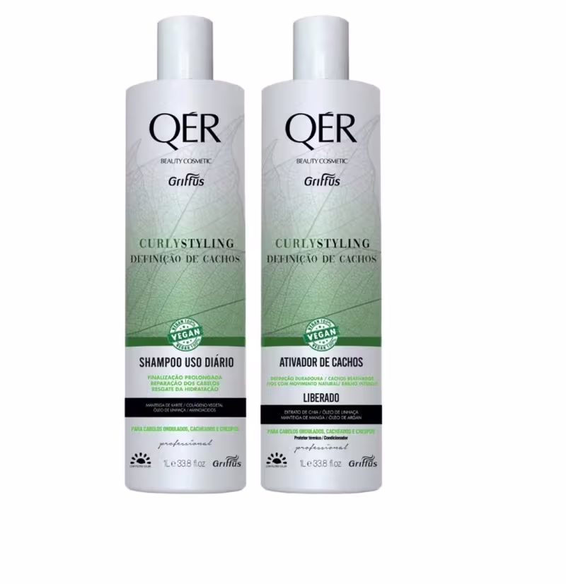 A imagem mostra dois frascos de plástico brancos com rótulos com o logotipo QÉR em preto e detalhes em verde.