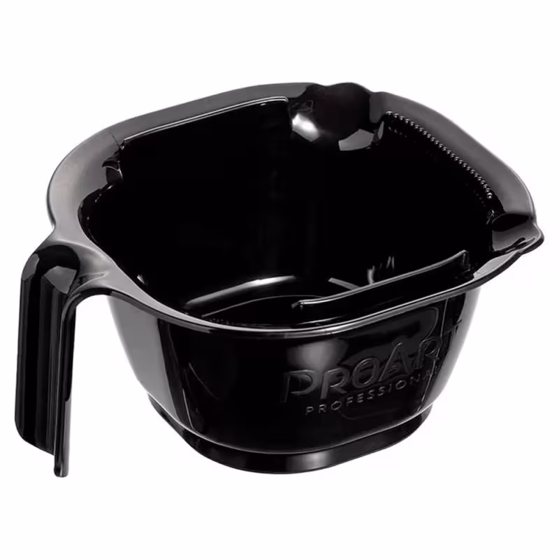 A imagem mostra uma tigela de plástico rígido na cor preta brilhante. O recipiente tem uma forma arredondada com bordas ligeiramente inclinadas para fora.