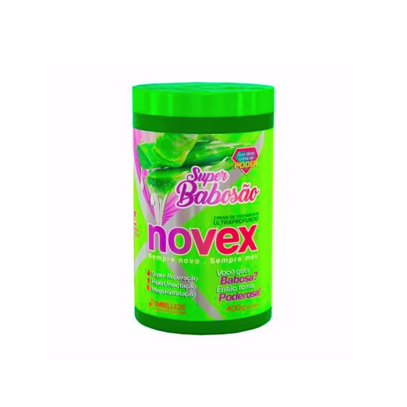 A imagem mostra o Creme de Tratamento Novex Super Babosão 400g da marca Embelleze. O pote é verde com detalhes em rosa e branco, e apresenta os benefícios do produto, como super reparação, hiperumectação e mega hidratação.