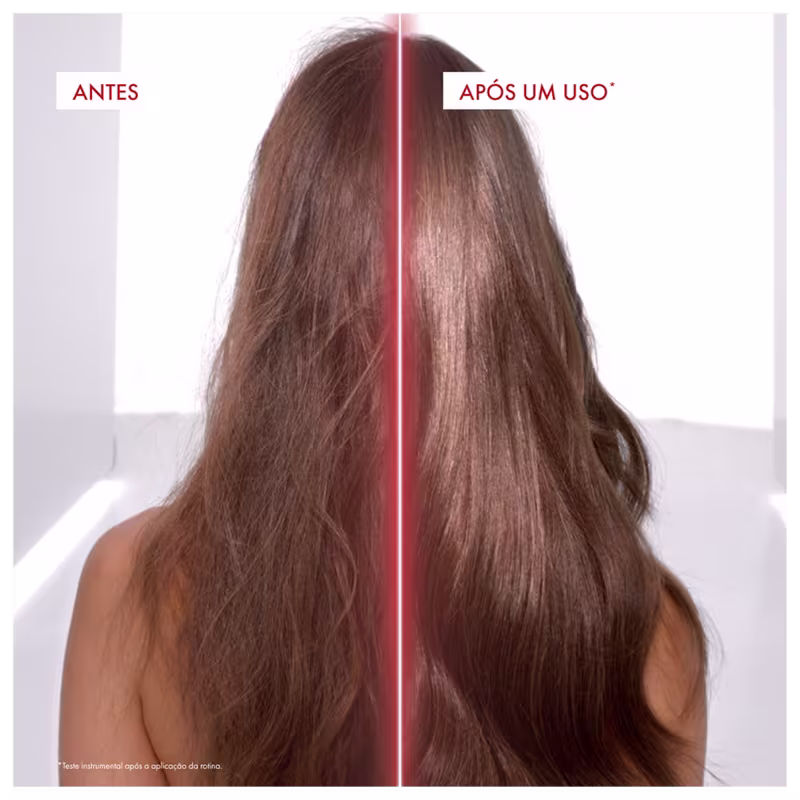 Tubo vermelho de condicionador da marca Dercos Technique, com rótulo indicando "Collagen Repair 17" e "Ultra Reparação". O produto promete fortalecer a estrutura interna dos cabelos danificados.