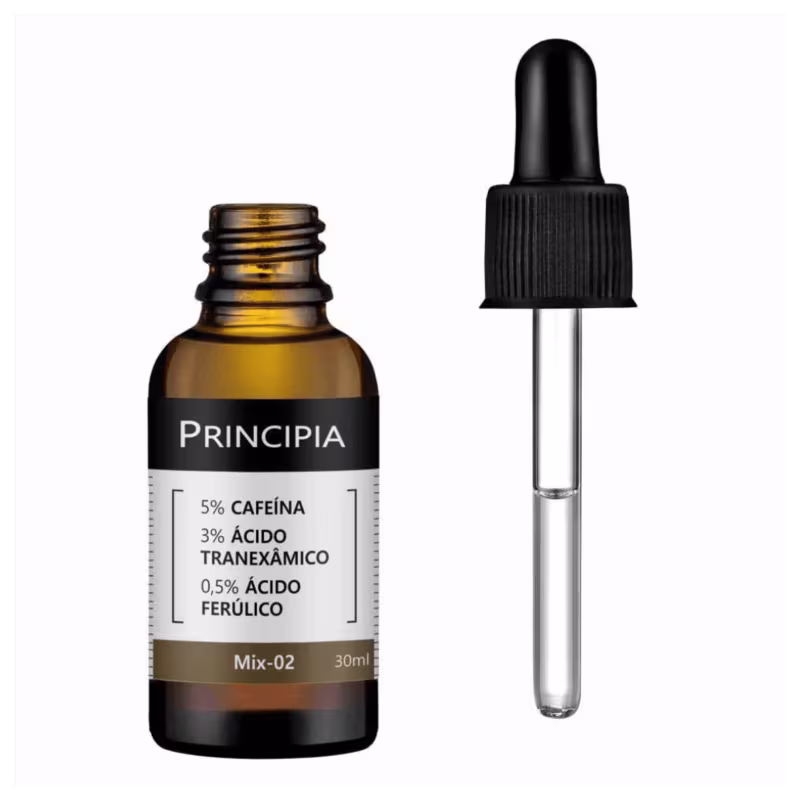 Frasco âmbar de vidro com conta-gotas preto contendo um líquido dourado. Rótulo branco com o texto "Principia 5% Cafeína 3% Ácido Tranexâmico 0,5% Ácido Ferúlico Mix-02 30ml".