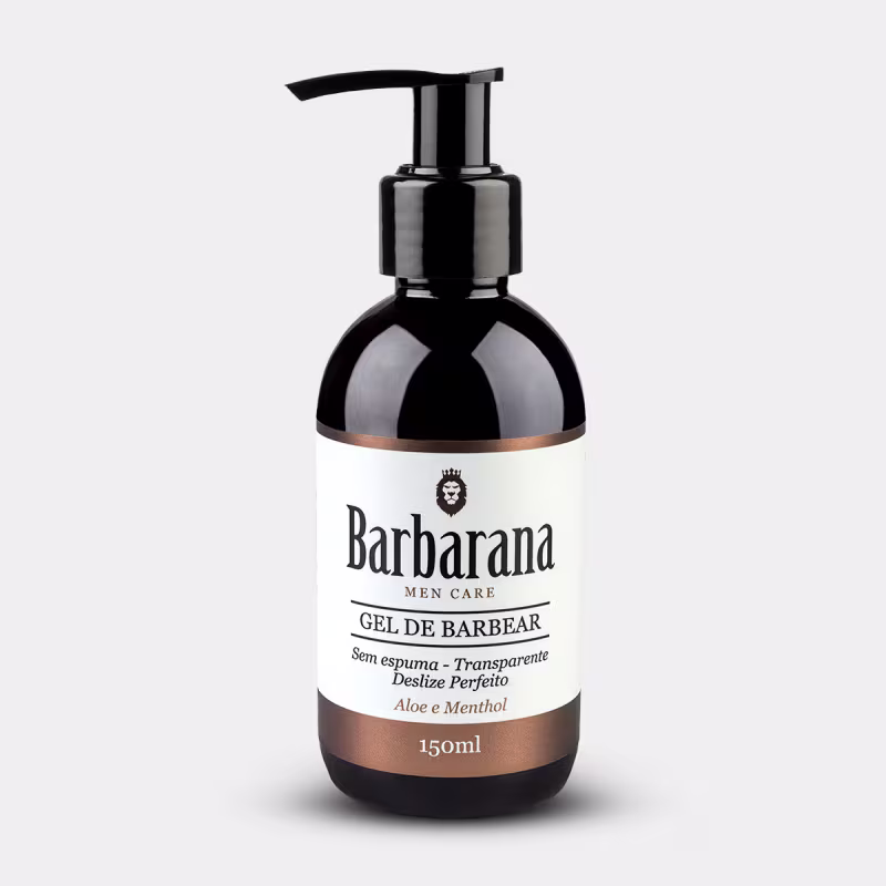 Gel de barbear da marca Barbarana. O frasco possui um dispensador preto na parte superior. O produto é descrito como sem espuma, transparente e com um acabamento perfeito, contendo aloe e mentol em sua composição.