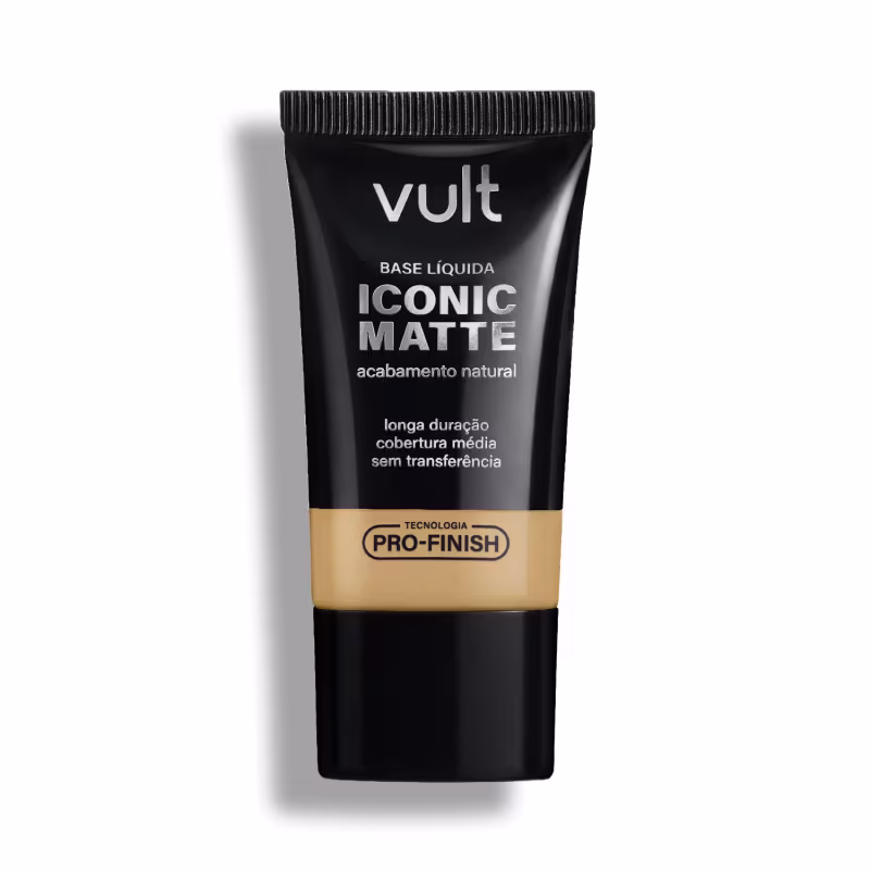 Bisnaga preta da marca Vult contendo Base Líquida Iconic Matte com acabamento natural, longa duração e cobertura média, sem transferência e com Tecnologia Pro-Finish.

