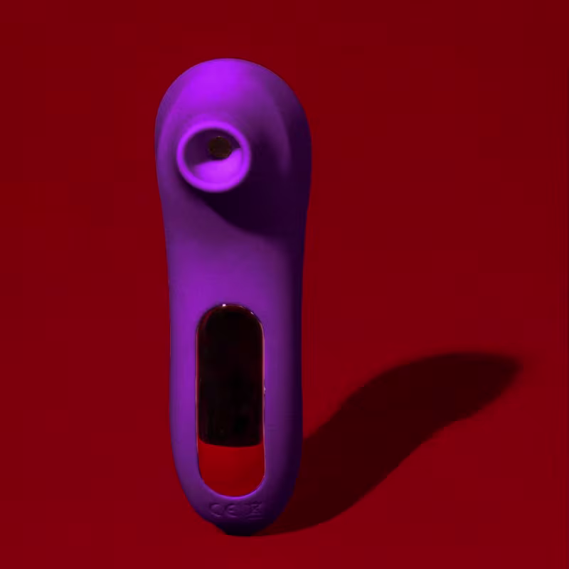Plug Anal em Silicone de Coração - Preto com pedra Vermelha - M
