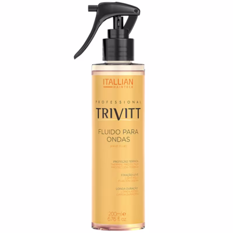 Produto de cabelo Trivitt da marca Italian Hairtech. Frasco plástico transparente com líquido amarelo claro. Bomba dosadora preta na parte superior. Rótulo amarelo com texto "Trivitt Fluido Para Ondas" . 200ml.