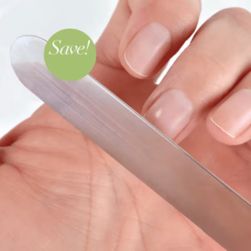 Kit com lixa de unhas e refis de Cuccio Brasil Naturale Manicure.