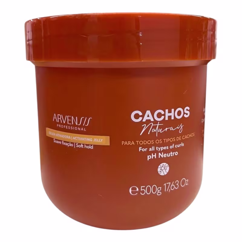 Pote de gel ativador de cachos da marca Arvensis, com embalagem laranja e rótulo indicando que é um produto natural para todos os tipos de cachos, com pH neutro.
