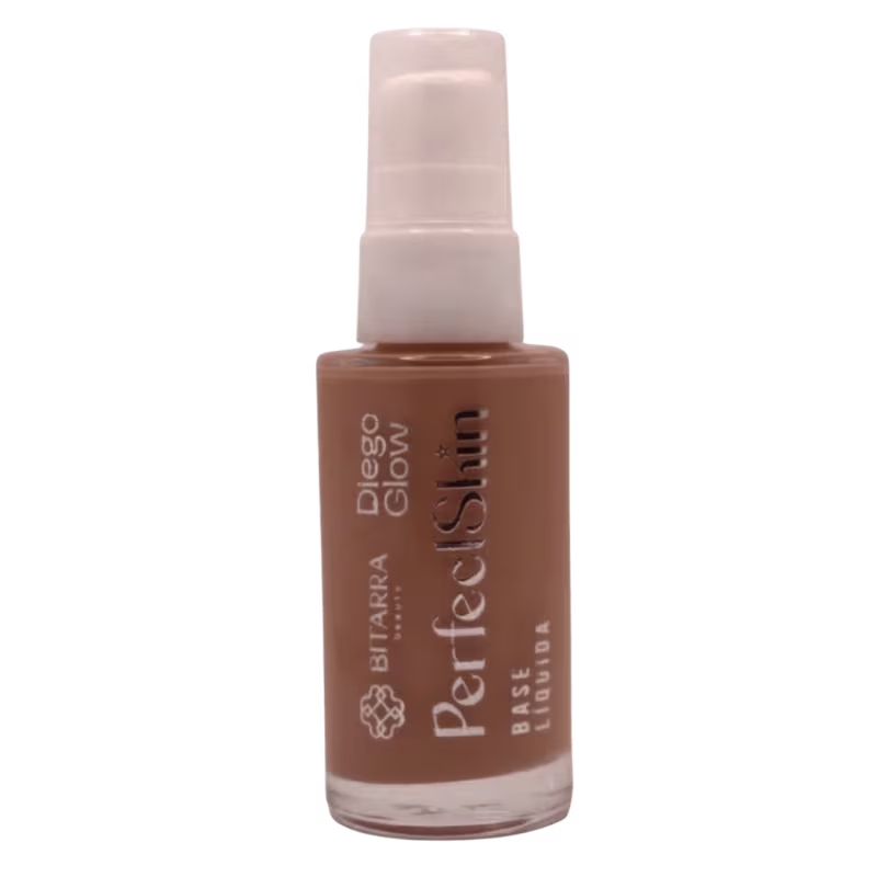 Frasco de spray de base líquida da marca Bitarra Beauty, na cor marrom, com rótulo branco e texto "Diego Glow" em destaque.