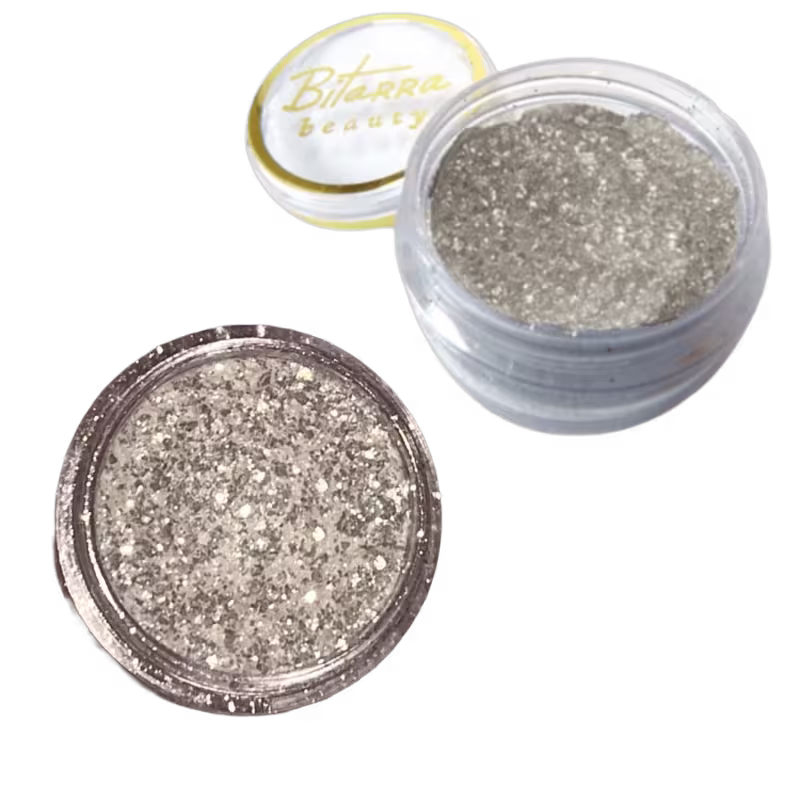 A imagem mostra o produto Sombra Asa de Borboleta Bitarra Beauty na cor Cotton Candy, glitter prateadi
