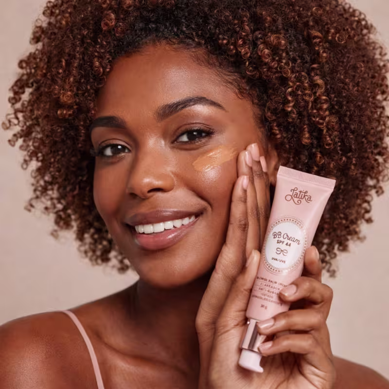 BB Cream Latika Base Clareadora Facial Cor Escuro FPS 44 UVA/UVB 30g