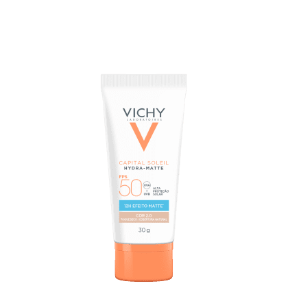 Tubo de protetor solar facial Vichy Capital Soleil Hydra-Matte, com FPS 50 e acabamento matte, na cor 2.0, em embalagem branca e laranja com logotipo da marca.