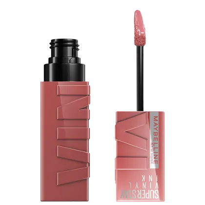 Produto de maquiagem Maybelline Super Stay Matte Ink, com embalagem preta e rosa, contendo um aplicador de ponta aveludada. O rótulo destaca o nome da linha "Super Stay Matte Ink" em letras grandes.