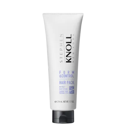 Tubo branco de 214 ml do produto de cabelo "Form & Control Hair Pack" da marca Stephen Knoll, com rótulo preto e azul, projetado para estilizar e controlar o cabelo sem frizz.