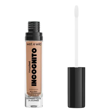 A imagem mostra um corretivo líquido da marca de cosméticos Wet n Wild chamado "Incognito". O produto é descrito como "Cobertura Total o Dia Todo" e apresenta um aplicador em forma de pincel integrado à embalagem.