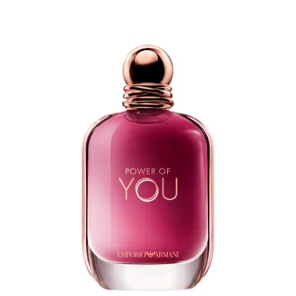 Perfume Power of You Armani Eau de Parfum exibe o texto "POWER OF YOU" em letras douradas sobre conteúdo rosa vibrante. O design é elegante e minimalista, com uma aparência sofisticada.