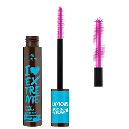 Embalagem de máscara de cílios I Love Extreme Crazy Volume Waterproof da marca Essence com fórmula de volume e à prova d'água na cor marrom. Também é exibido um aplicador de máscara rosa com cerdas longas.