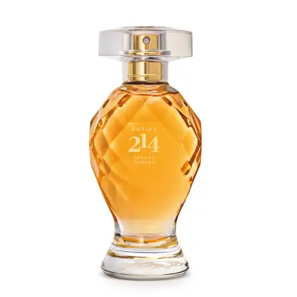 Frasco de Eau de Parfum Floral Frutal Botica 214 Sevilla Dorada, com formato ovalado e textura facetada, em embalagem transparente elíquido alaranjado, com rótulo destacando o nome da fragrância em letras amarelas.