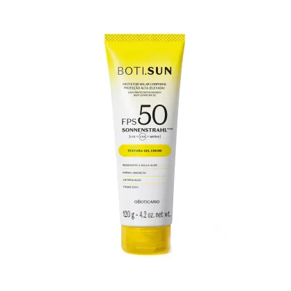 Protetor solar corporal de proteção alta (FPS 50) da marca Boti Sun. Embalagem em tubo plástico amarelo e branco, com letras pretas. Peso líquido de 120g. Contém proteção UVB, UVA e antioxidante. Rótulo com informações do produto em português.