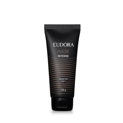 Frasco de gel de banho da marca Eudora, da linha Pulse Intense, com embalagem preta e detalhes em dourado. O produto é apresentado em tubo de 100g, com informações sobre sua composição e características impressas no rótulo.