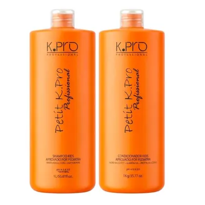 Dois frascos de shampoo e condicionador da marca K.Pro Professional, com embalagens laranja brilhante e rótulos pretos. 