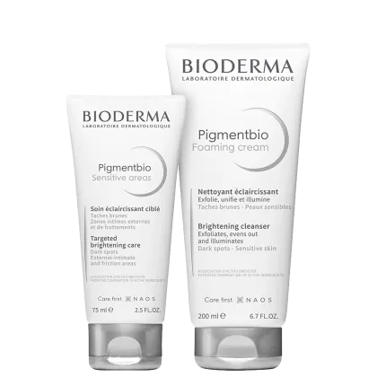 São dois tubos de creme da marca Bioderma, da linha Pigmentbio. Um tubo maior de 200 ml é um creme espumante esfoliante. O outro tubo menor de 75 ml é um creme clareador localizado para manchas escuras, áreas íntimas e de atrito.